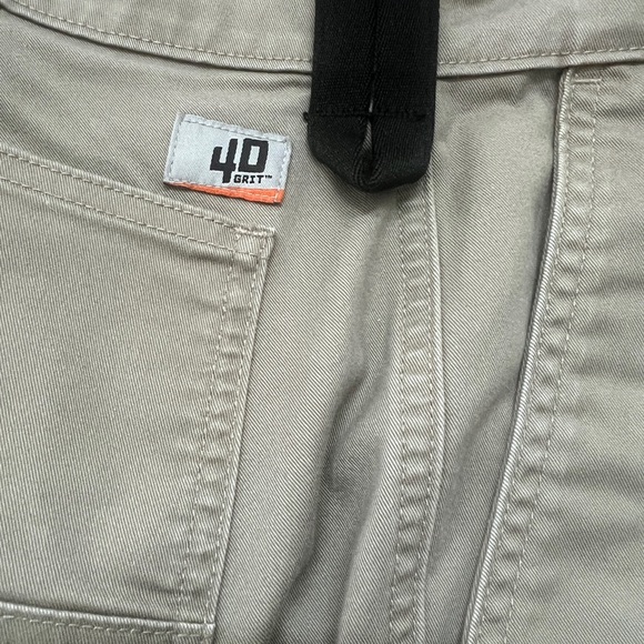 Duluth Men's 40 Grit Standard Fit Tan Cargo Pants Size 32x30 - FLAWED - Picture 7 of 10